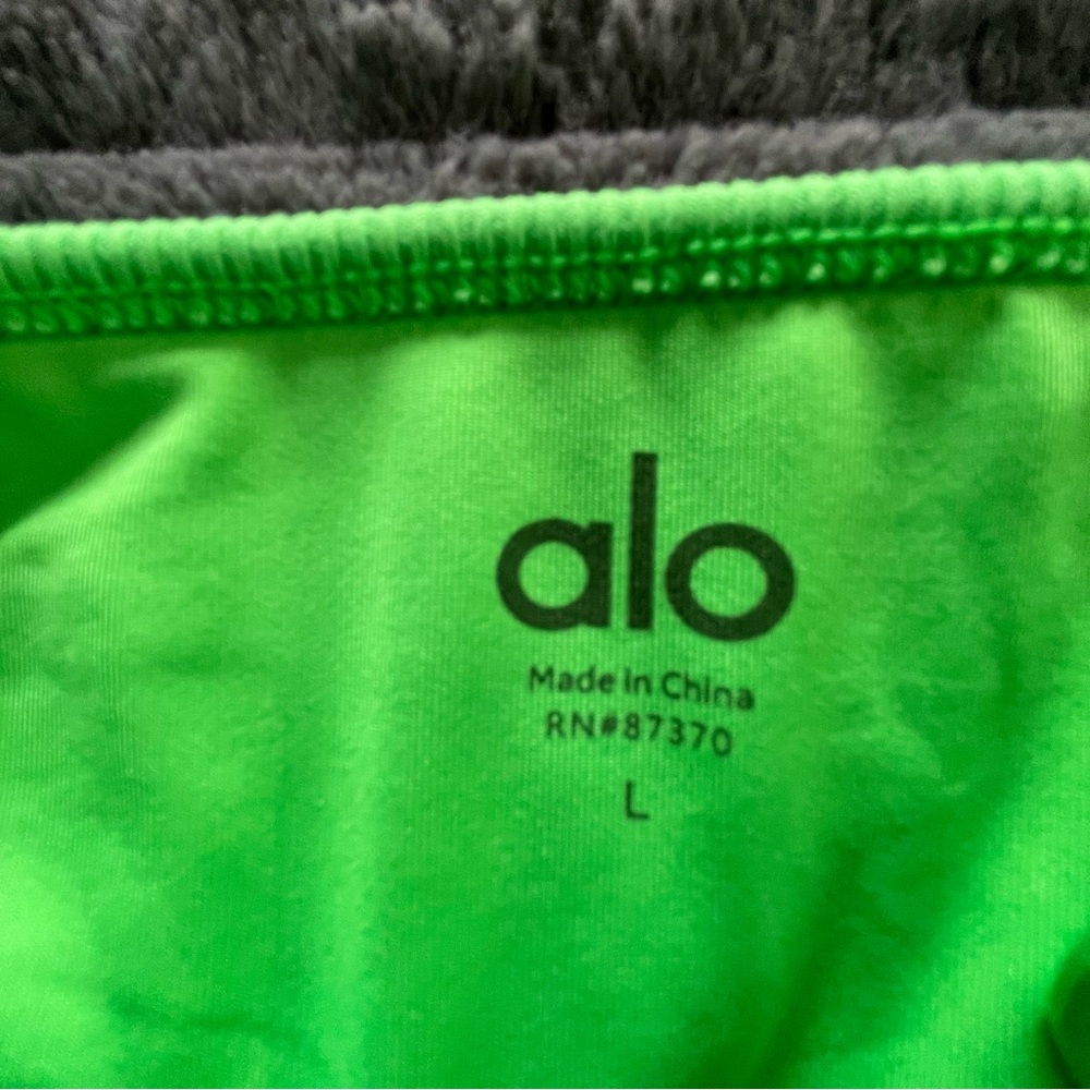 Alo top - Picture 4 of 7
